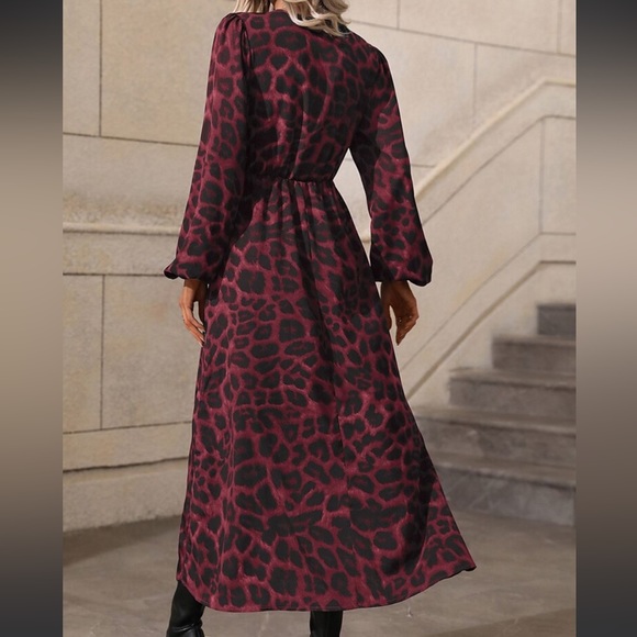 Boho Leopard Print Slit Long Sleeve Maxi Dress - Picture 13 of 16